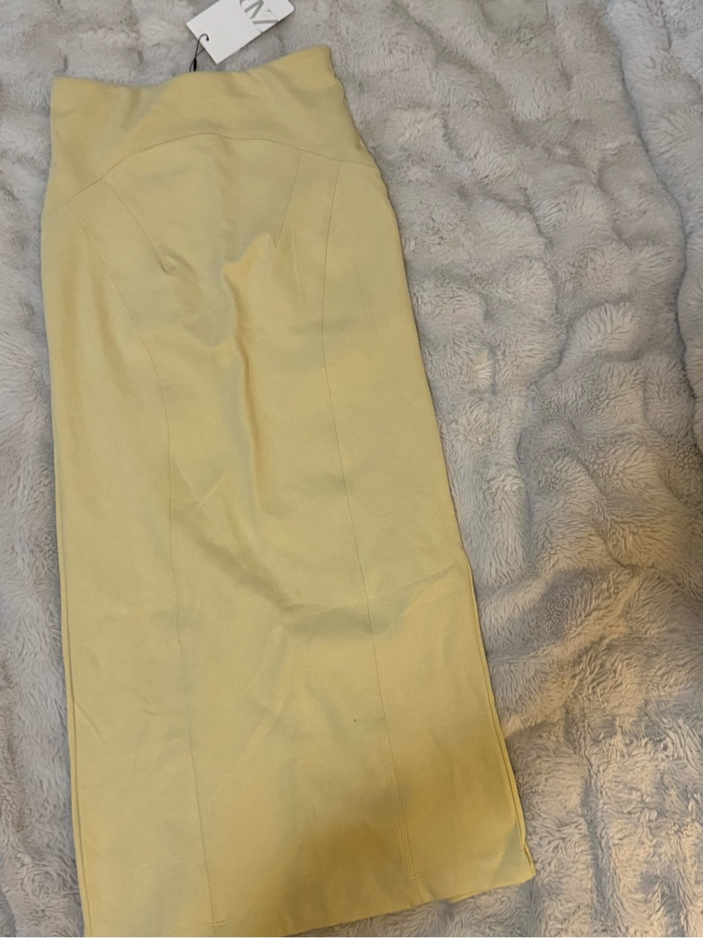 Zara Midi Pencil Skirt in Pale Yellow